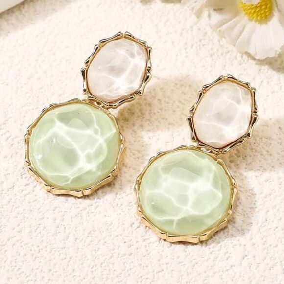 Anthropologie Jewelry - Crystal drop earrings S736